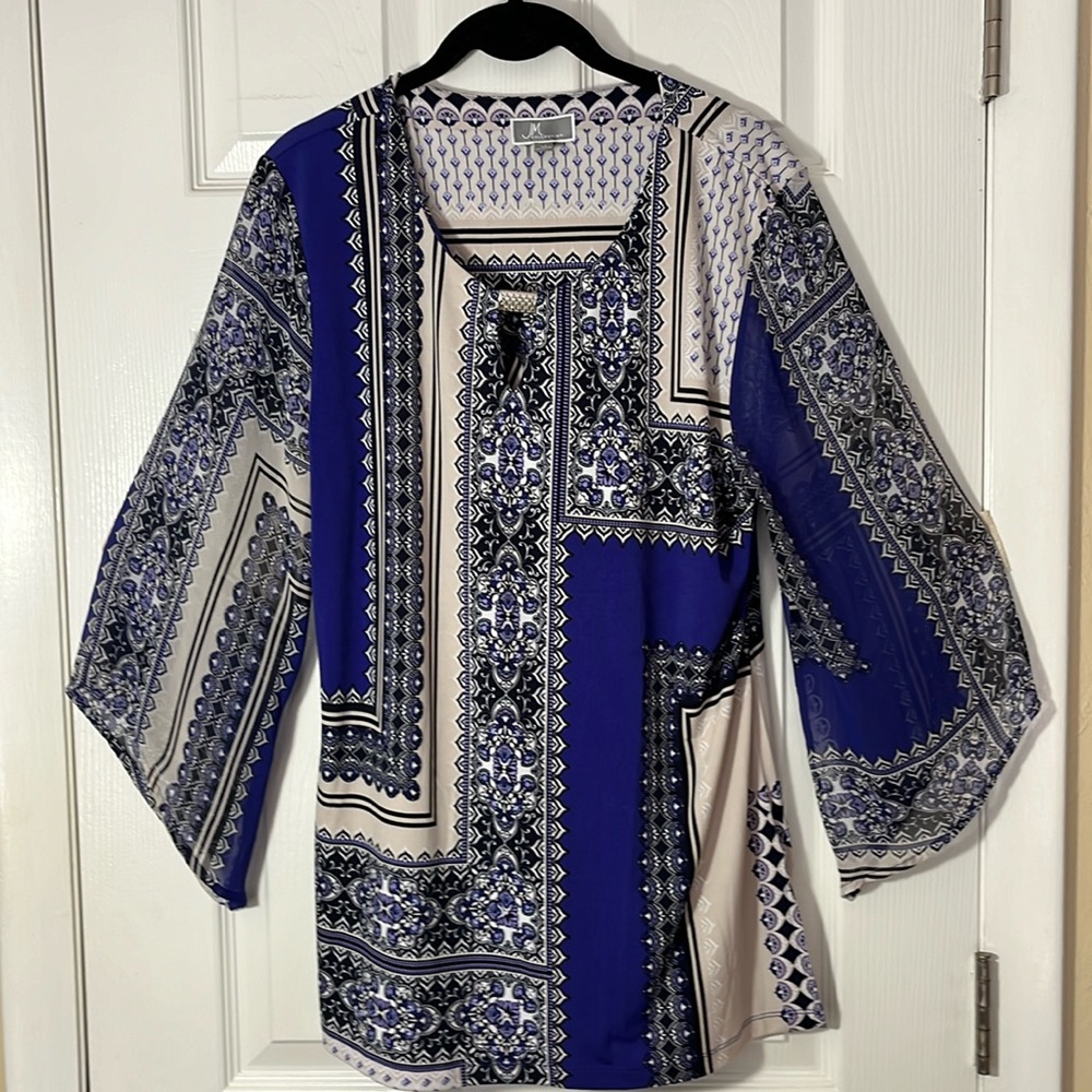 JM collection woman’s pullover tunic bell sleeves key hole neck purple blue Med